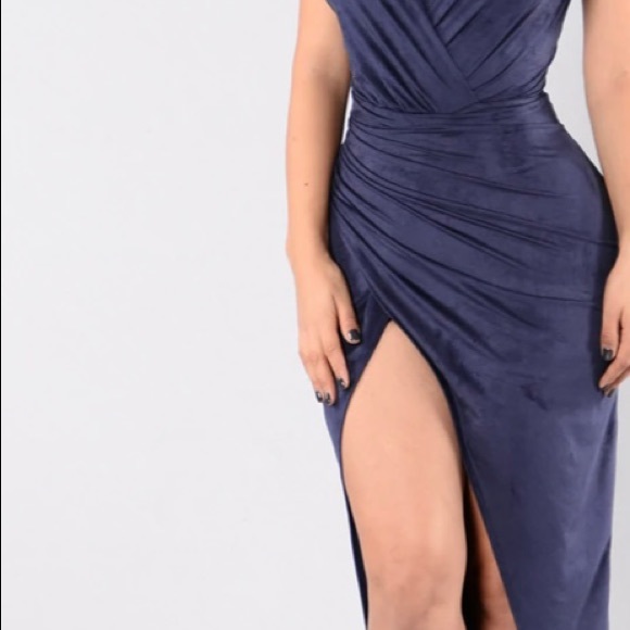 Dress - Picture 2 of 3